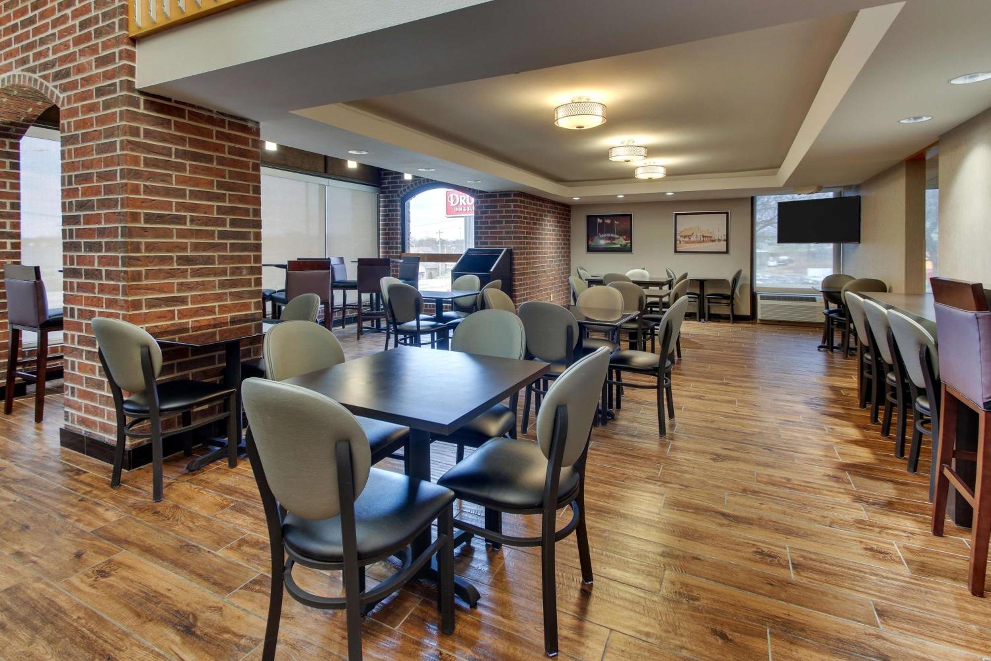 Drury Inn & Suites Poplar Bluff Dış mekan fotoğraf